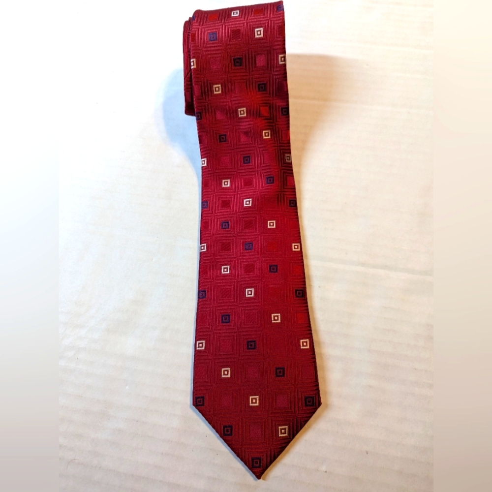 Michael Kors 100 Percent Silk Tie